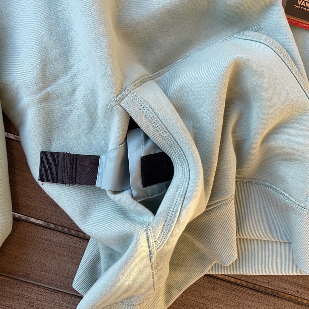🌴🔆VANS- ALL WEATHER HOODIE SWEATSHIRT🔆🌴 - Picture 2 of 11